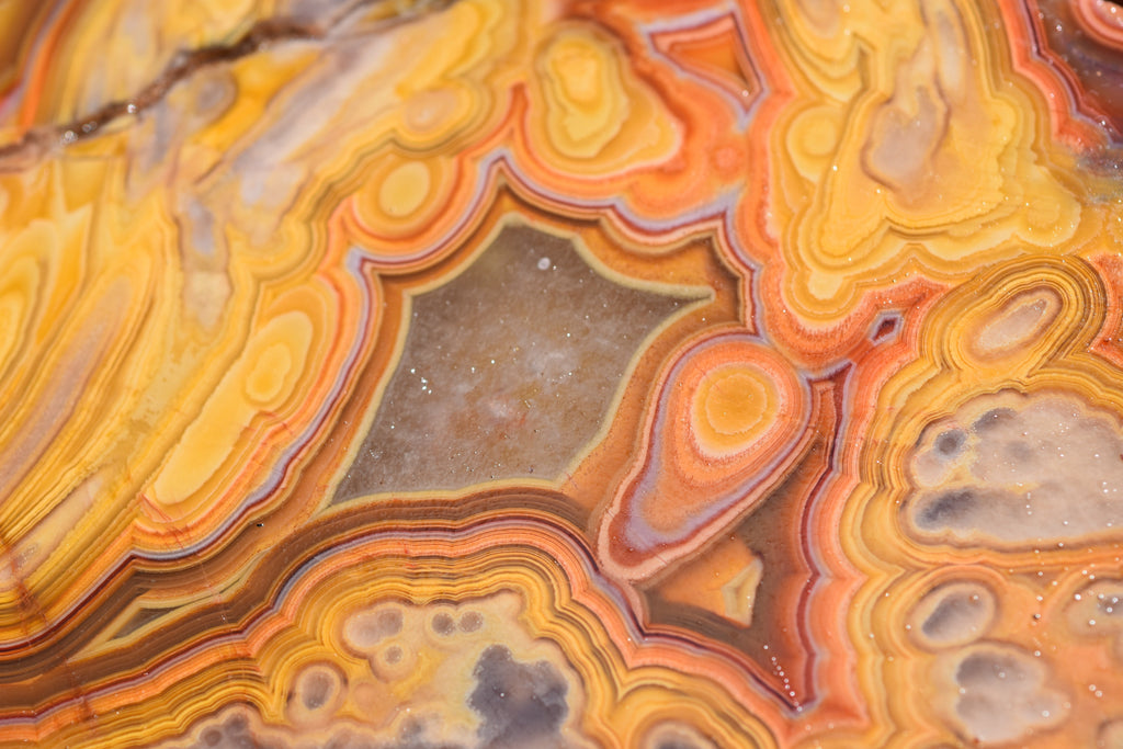 Why Do Agates Have Color Bands?