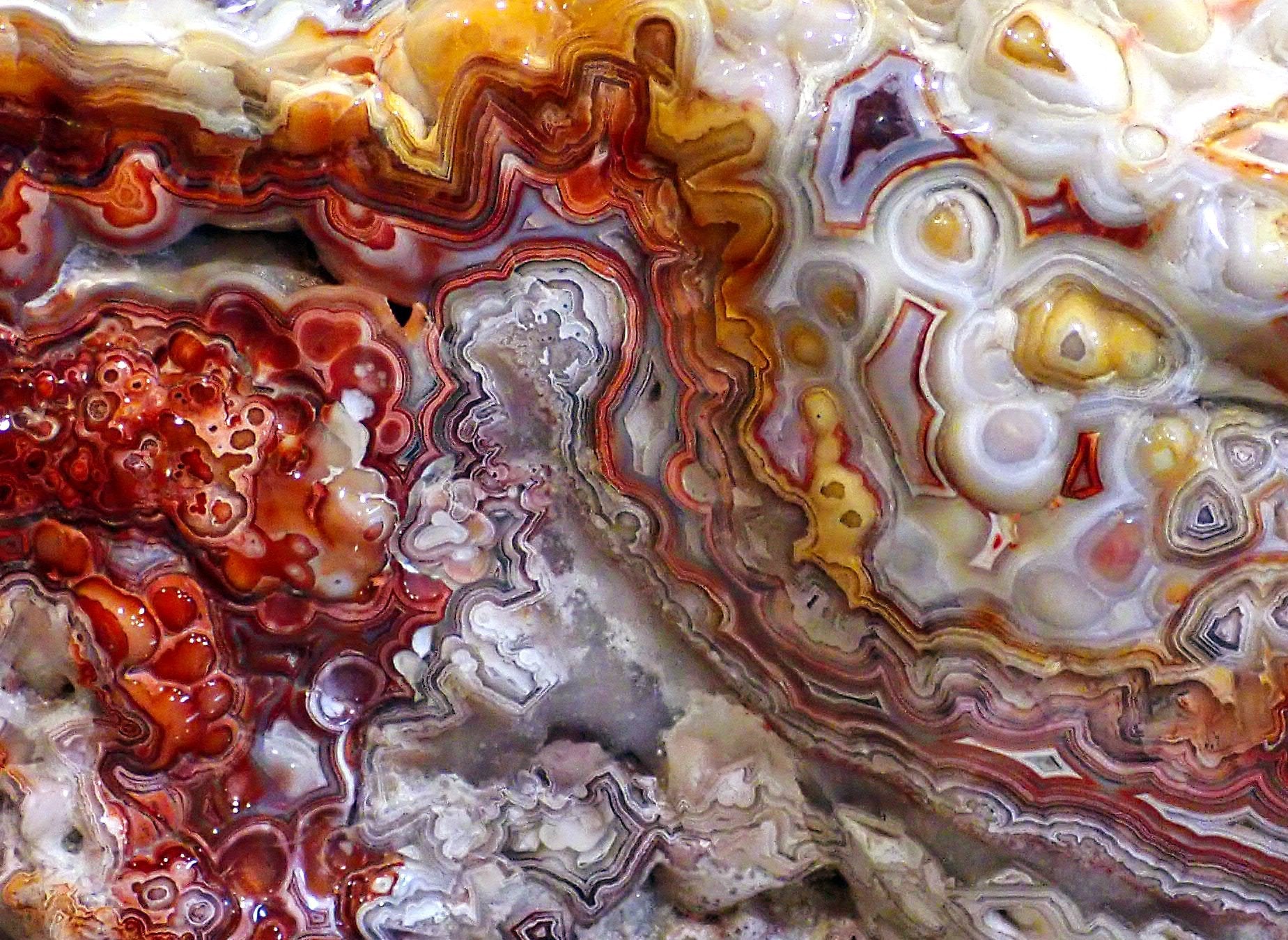 CRAZY LACE AGATES